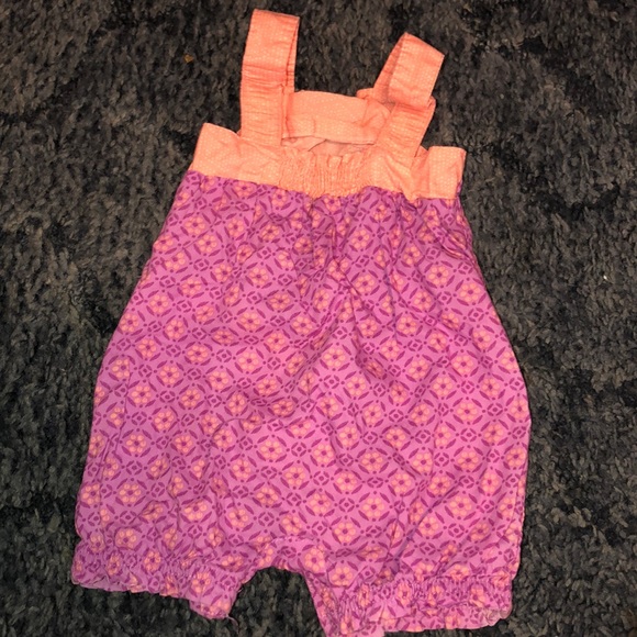 💓💓 Cherokee romper - Picture 2 of 2